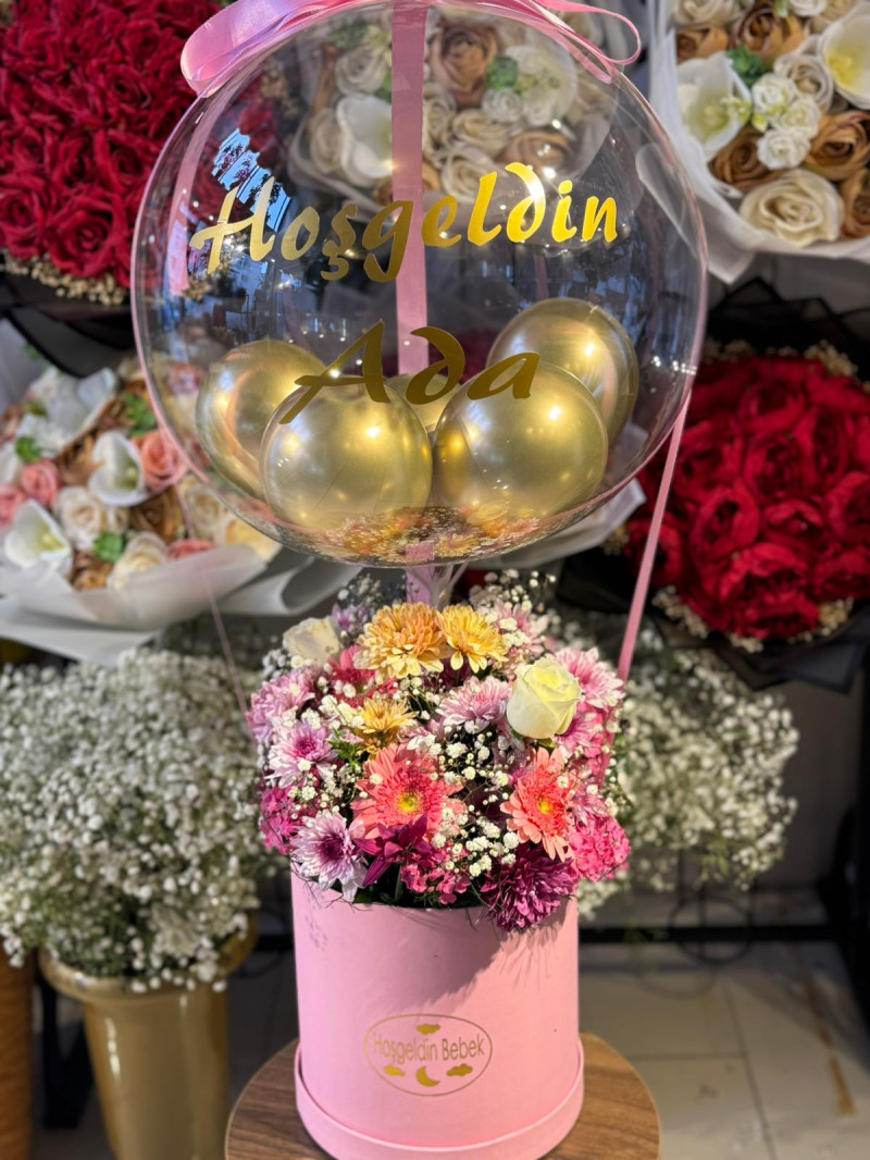 KİŞİYE ÖZEL BALON ÇİÇEK KUTUSU(SEVGİLİYE VE KİŞİYE ÖZEL TASARLANIR)