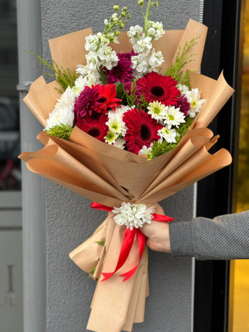 KRAFT KAĞITLI KARIŞIK BUKET