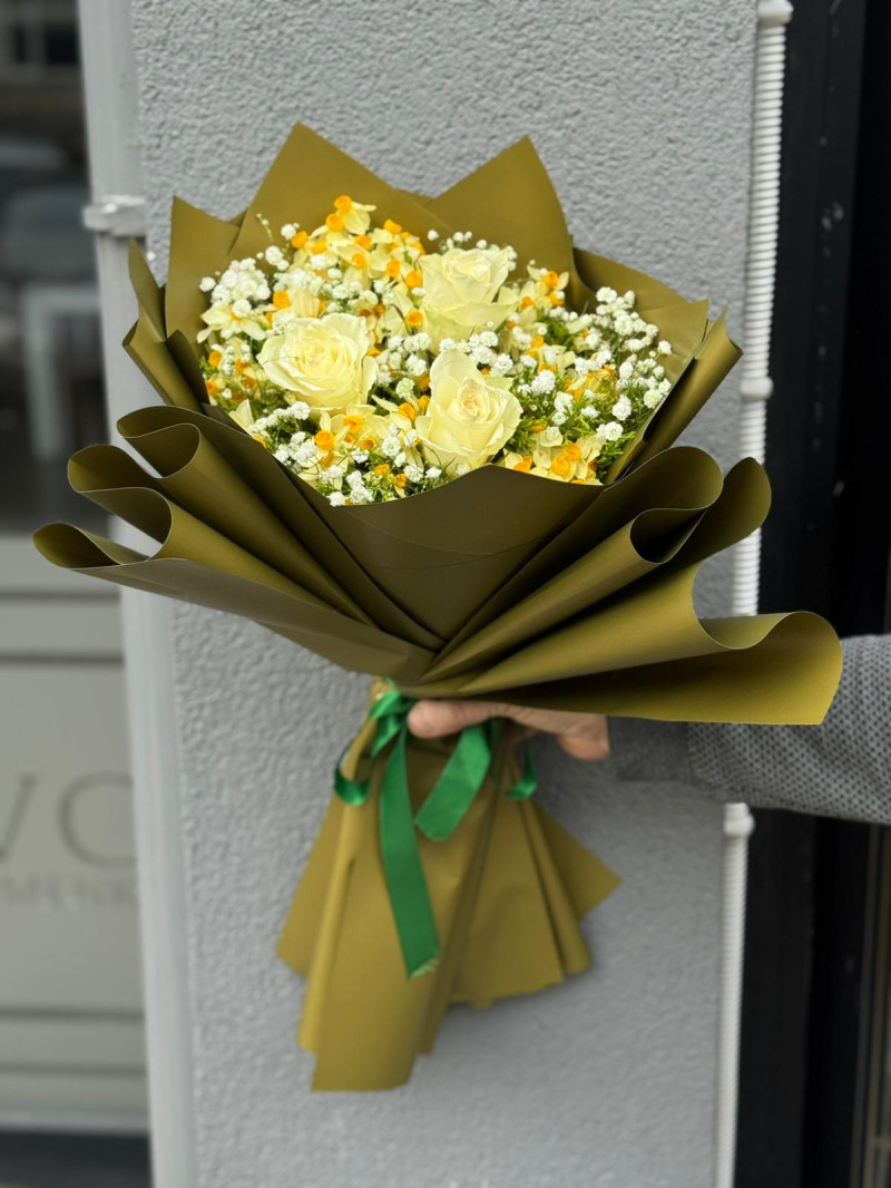 L BEYAZ GÜL SÜMBÜL BUKETİ 