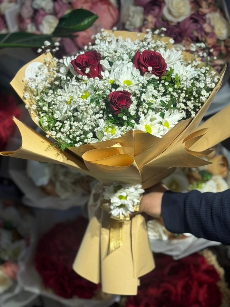 M GÜL & PAPATYA BUKETİ