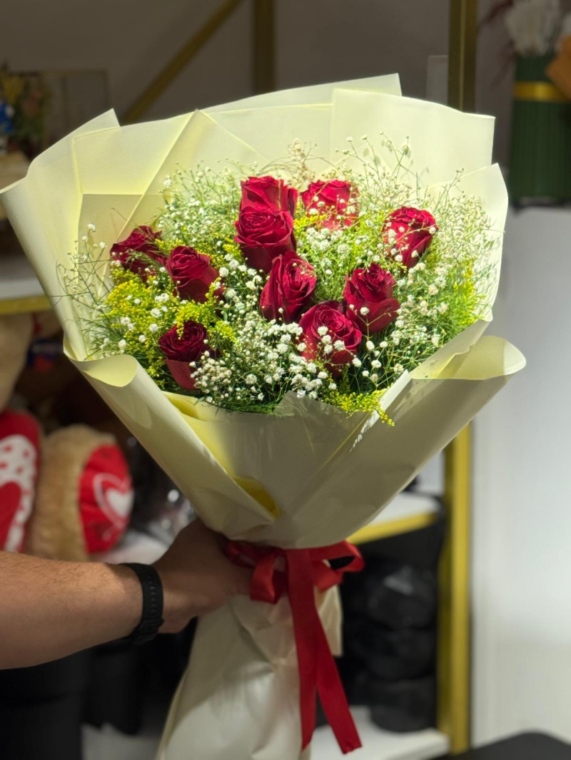 M 10 LU KIRMIZI GÜL BUKETİ