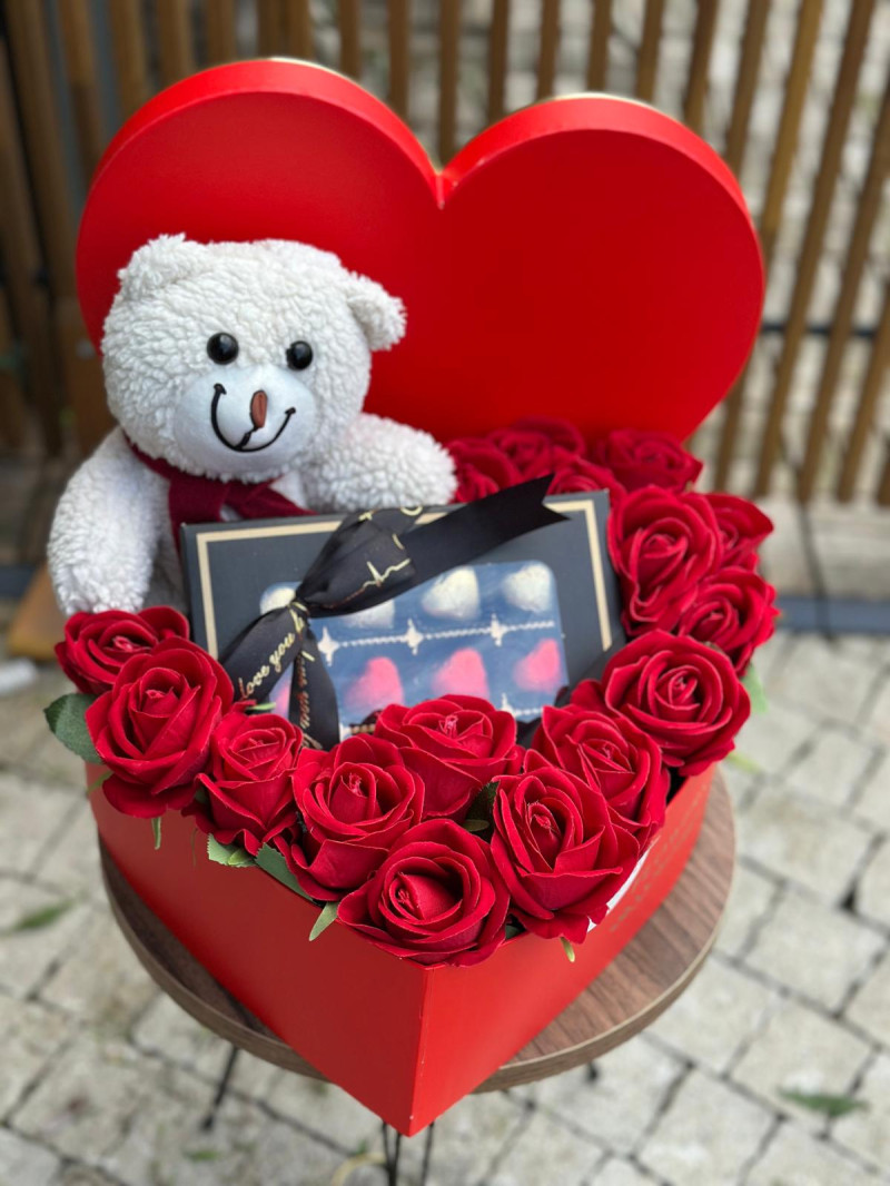 KALP KUTU ÇİKOLATA AYIC GÜL