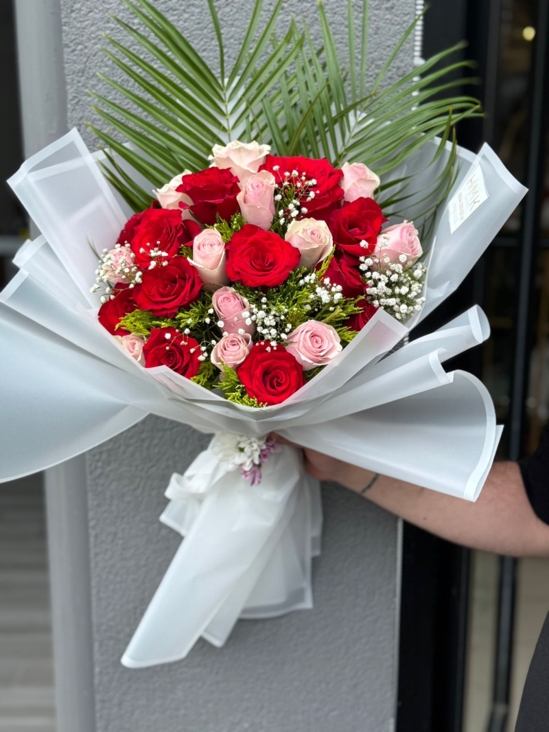 PEMBE & KIRMZI GÜL BUKETİ